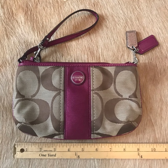 Coach clutch - Picture 3 of 4